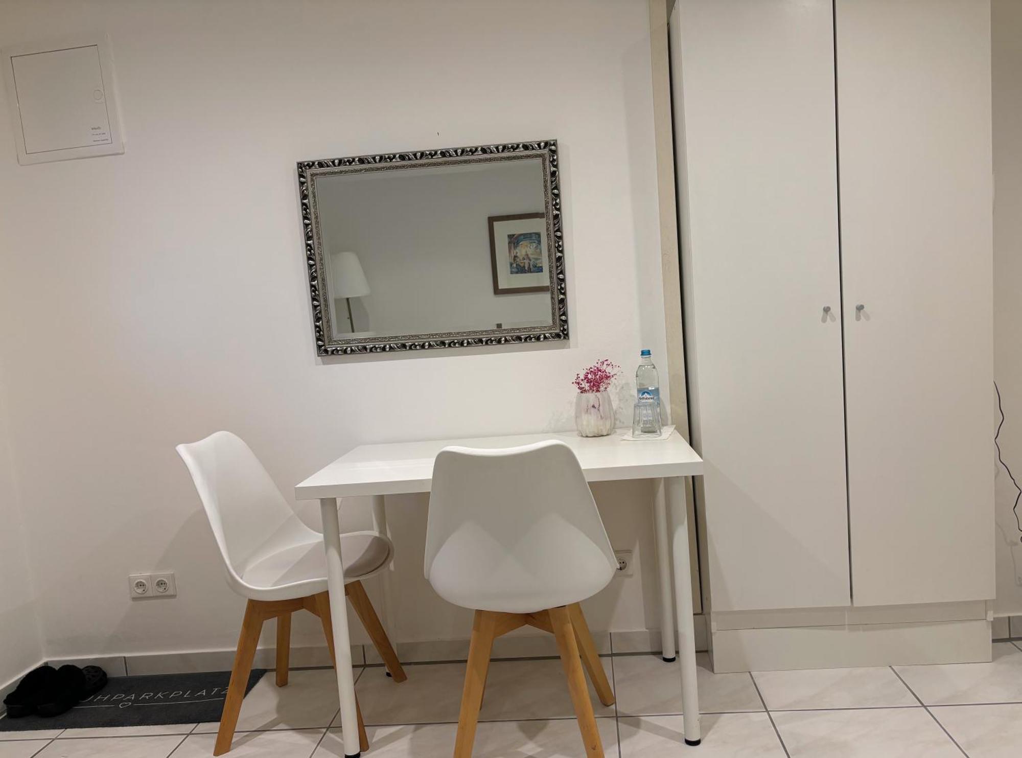 Apartment In Natur Und Flughafen Naehe Nürnberg Dış mekan fotoğraf